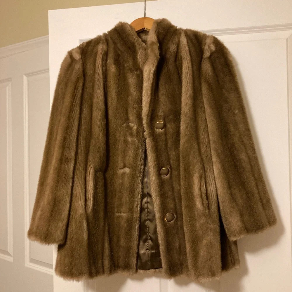French couture faux fur, amazing quality & condition - Picture 1 of 6